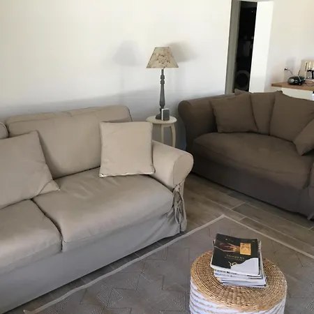 Chez Mirella Tartonne