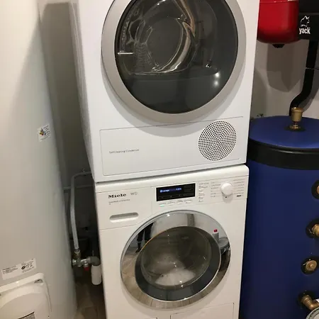 Chez Mirella * Tartonne