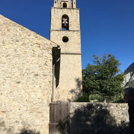 Chez Mirella Tartonne